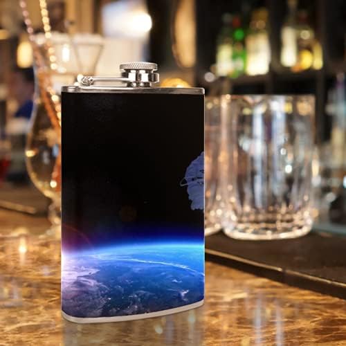 Hip Flask pentru lichior din oțel inoxidabil Leakproof cu pâlnie 7.7 oz capac din piele mare cadou idee Flask-Space Spaceman Universe