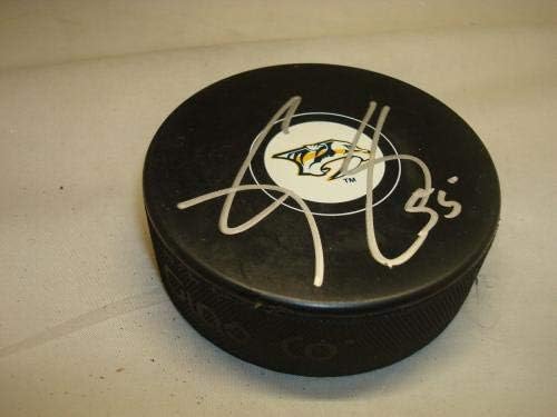 Cody McLeod a semnat Nashville Predators Hockey Puck autografat 1A-autografat NHL Pucks