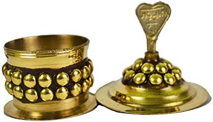 Brass Round Fancy Kumkum Sindoor Box cu stick pentru femei de către indian de colecție